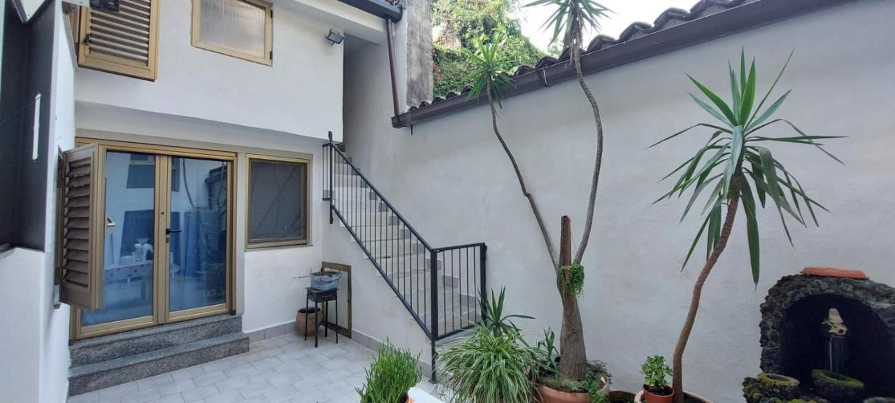 La Maison De Mary Zafferana Etnea Exterior foto